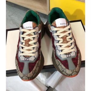 Womens Gucci sneakers